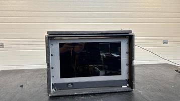 Blackmagic scherm in flightcase beschikbaar voor biedingen