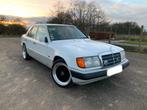 Mercedes w124 250D Prêt à immatriculer, Autos, Mercedes-Benz, Boîte manuelle, Cuir, Berline, 4 portes