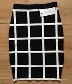 Karen Millen kort jurk rok dress XS zwart wit NIEUW rokje, Kleding | Dames, Zwart, Nieuw, Ophalen of Verzenden, Maat 34 (XS) of kleiner