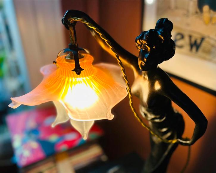 Art nouveau tafellamp, circa 1900, Emmanuel Villanis, Antiek en Kunst, Antiek | Verlichting, Ophalen