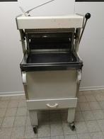 Broodsnijmachine VLB, Ophalen
