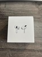 Apple airpods pro + nomad hoesje, Ophalen, Zo goed als nieuw
