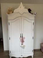 landelijke babykamer commode en kast in zeer goede staat., Ophalen, Zo goed als nieuw, Jongetje of Meisje