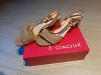 Kastopruiming, merkschoenen, maat 41, Kleding | Dames, Ophalen of Verzenden, Zo goed als nieuw, Beige