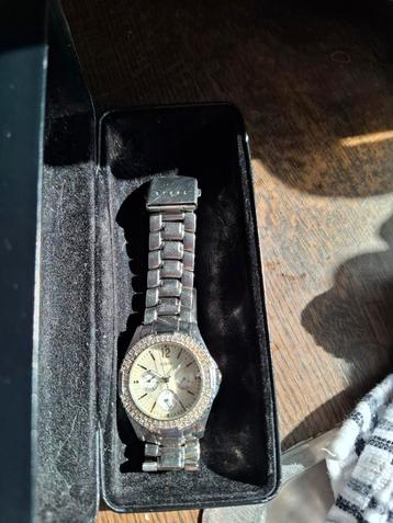 MONTRE GUESS ORIGINALE POUR FEMME AVEC SWAROVSKI EN BON ÉTAT, Enlèvement, Comme neuf, Guess