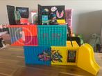 L.O.L surprise clubhuis - poppetjes en accessoires, Kinderen en Baby's, Speelgoed | Poppenhuizen, Ophalen of Verzenden, Zo goed als nieuw