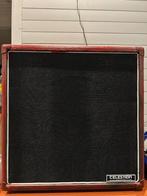 Harley Benton 112 V30 8ohm, Muziek en Instrumenten, Snaarinstrumenten | Gitaren | Elektrisch, Overige merken, Gebruikt, Met versterker