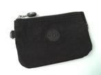 Petite pochette noire zippée à compartiments Kipling, Bijoux, Sacs & Beauté, Accessoires Autre, Utilisé, Enlèvement ou Envoi, Pochettes