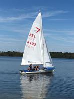 Te koop 490 met strand en wegtrailer, Watersport en Boten, Open zeilboten, Ophalen, Polyester