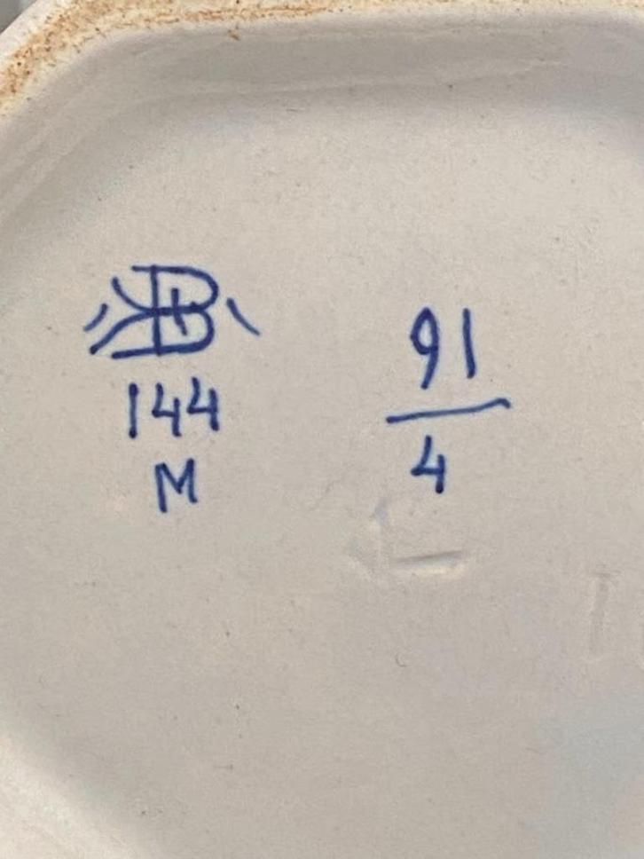 Antieke Delftse vaas in aardewerk van Boch de La Louvière, Antiek en Kunst, Antiek | Keramiek en Aardewerk, Ophalen