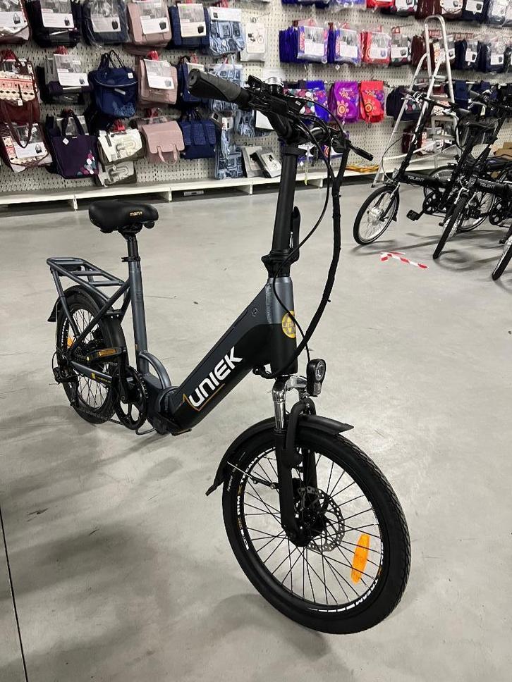 2 Elektrische plooi fietsen in nieuwstaat !!, Fietsen en Brommers, Elektrische fietsen, Zo goed als nieuw, Overige merken, 50 km per accu of meer