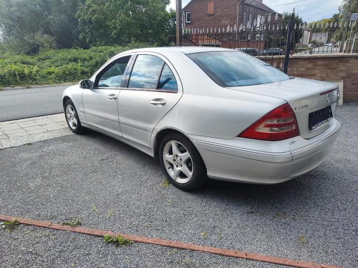 Mercedes c200 CDI avangarde manuelle contrôle technique ok, Auto's, Mercedes-Benz, Bedrijf, C-Klasse, ABS, Alarm, Boordcomputer