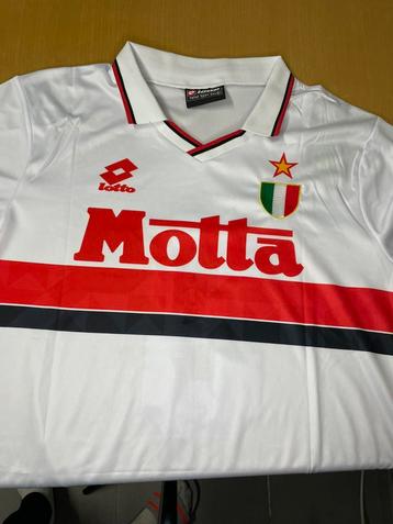 Paolo Maldini Ac Milan retro shirt beschikbaar voor biedingen