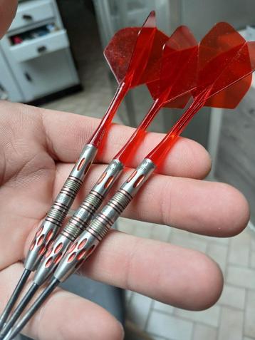 Bulls bubble darts 90, 24 gram %, Sport en Fitness, Darts, Ophalen of Verzenden, Zo goed als nieuw, Pijlen