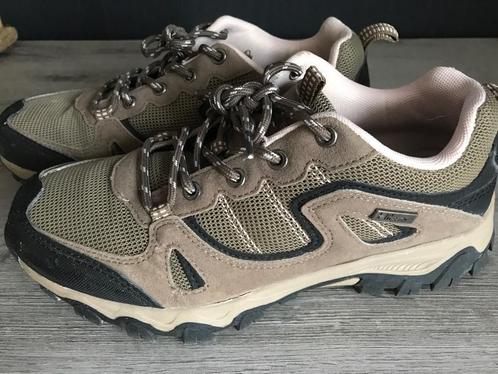 Wandelschoenen, slippers maat 38, Kleding | Dames, Schoenen, Zo goed als nieuw, Slippers, Ophalen of Verzenden