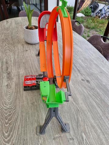 Hotwheels looping beschikbaar voor biedingen