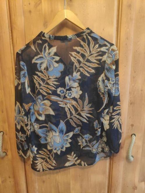 Blouse à paillettes florales translucides Versia taille 38, Vêtements | Femmes, T-shirts, Comme neuf, Taille 38/40 (M), Enlèvement ou Envoi