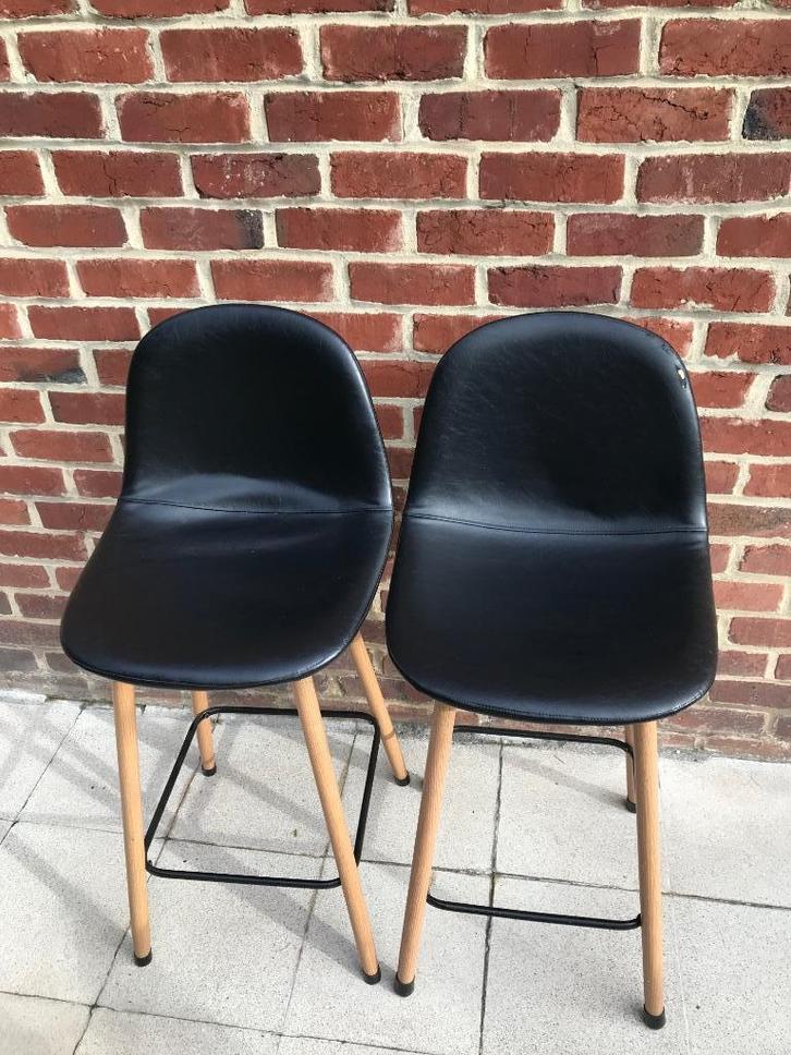 2X hoge kruk (zitting 65 cm), Huis en Inrichting, Barkrukken, Gebruikt, 60 tot 90 cm, Kunststof, Leer, Metaal, 2 krukken, Met voetsteun