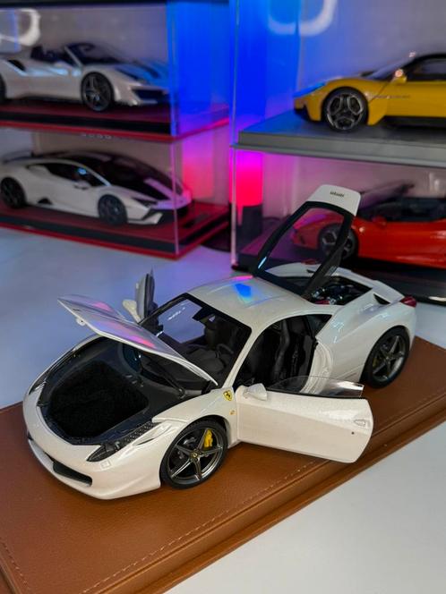 1/18 Ferrari 458 F. Alonso HotWheels Elite, Hobby en Vrije tijd, Modelauto's | 1:18, Zo goed als nieuw, Auto, Autoart, Ophalen of Verzenden