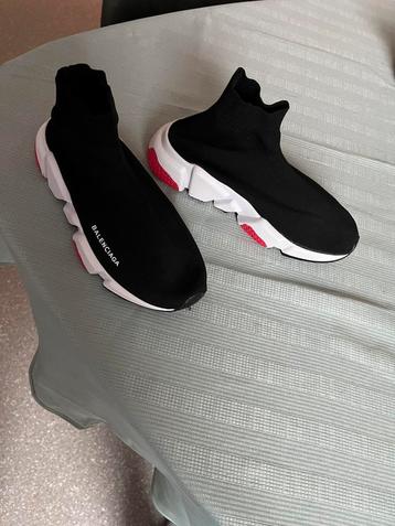 Balenciaga 39 beschikbaar voor biedingen
