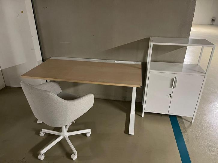Ensemble bureau Mittzon, chaise Tossberg et armoire Trotten, Maison & Meubles, Bureaux, Comme neuf, Bureau, Enlèvement