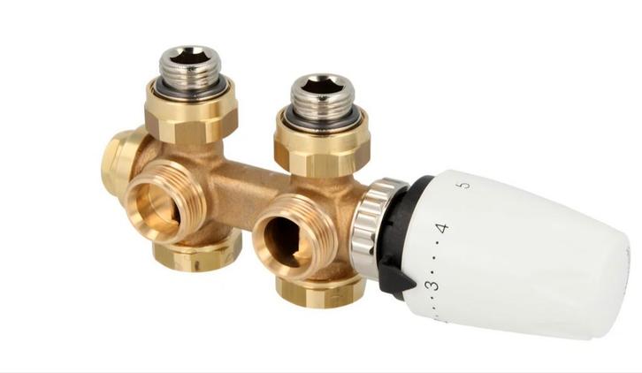 onderblok radiator Heimeier, Doe-het-zelf en Bouw, Verwarming en Radiatoren, Nieuw, Radiator, Ophalen of Verzenden