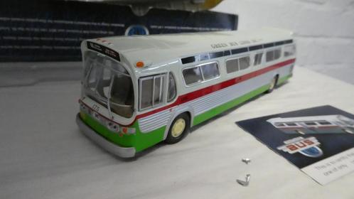 1/50 CORGI Bus GM Fishbowl New York City Green Lines, Hobby & Loisirs créatifs, Voitures miniatures | 1:50, Comme neuf, Bus ou Camion