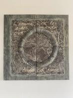 Tableau en relief fait par une artiste et signée, Enlèvement