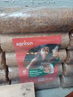 Briquettes compressées à vendre. (Prix pour les 3 paquets), Moins de 3 m³, Enlèvement, Autres essences de bois, Bûches