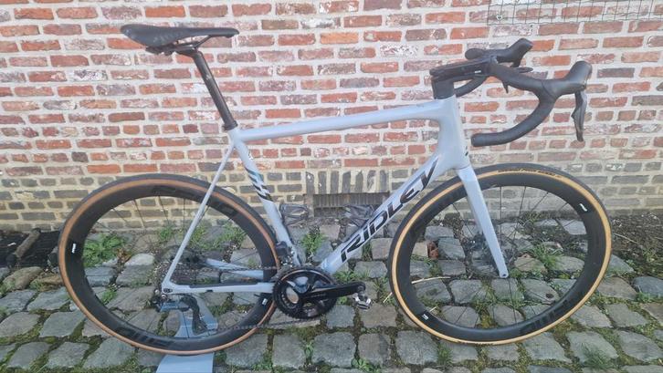 Ridley Helium SLX - SHIMANO 105 DI2, Sports & Fitness, Cyclisme, Enlèvement