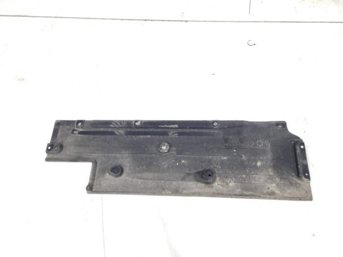 Plaque de protection sol d'un Lynk & Co 01, Autos : Pièces & Accessoires, Carrosserie & Tôlerie, Autres marques automobiles, Utilisé