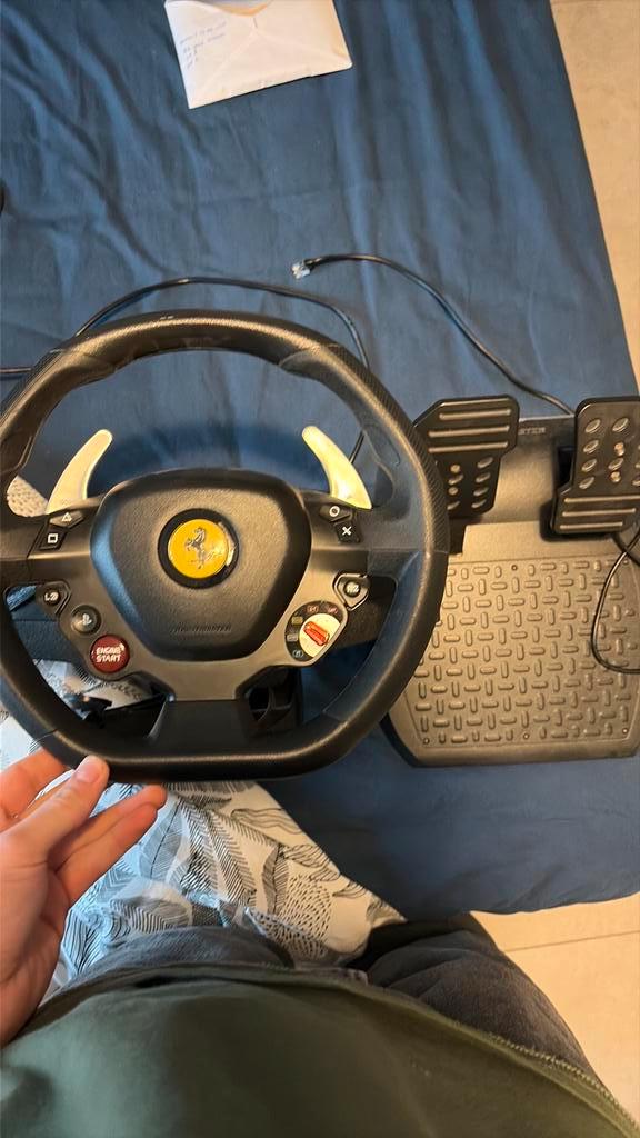 Trustmaster ferrari stuur, Games en Spelcomputers, Spelcomputers | Sony Consoles | Accessoires, Zo goed als nieuw, Ophalen of Verzenden