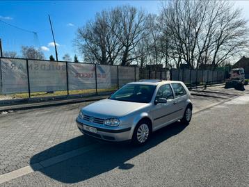 Volkswagen Golf IV 1.6 benzine! Automaat! Airco! Open dak! beschikbaar voor biedingen