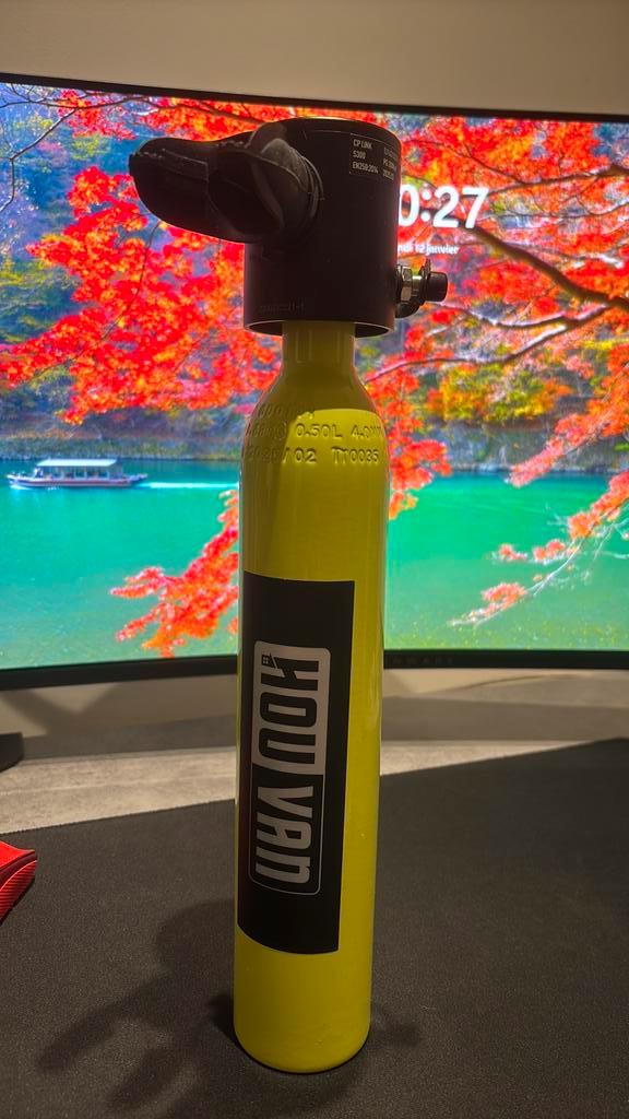 Bouteille de plongée Hou Van 0,5L + détendeur + jauge, Sports nautiques & Bateaux, Plongée, Comme neuf, Bouteille de plongée, Enlèvement