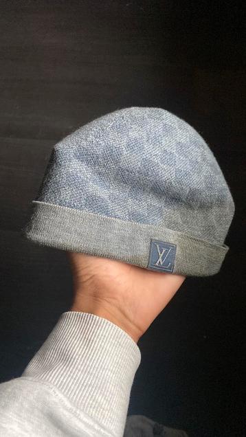 Lv muts origineel beschikbaar voor biedingen