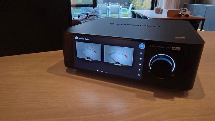 EVERSOLO Play Lecteur De Musique Tout-en-Un Avec Amplificateur | Écran Tactile De 5,5 Pouces, Prise En Charge Multiroom Et Correction De Pièce, Diffusion Tidal, Qobuz Et Plus | Noir(Édition CD