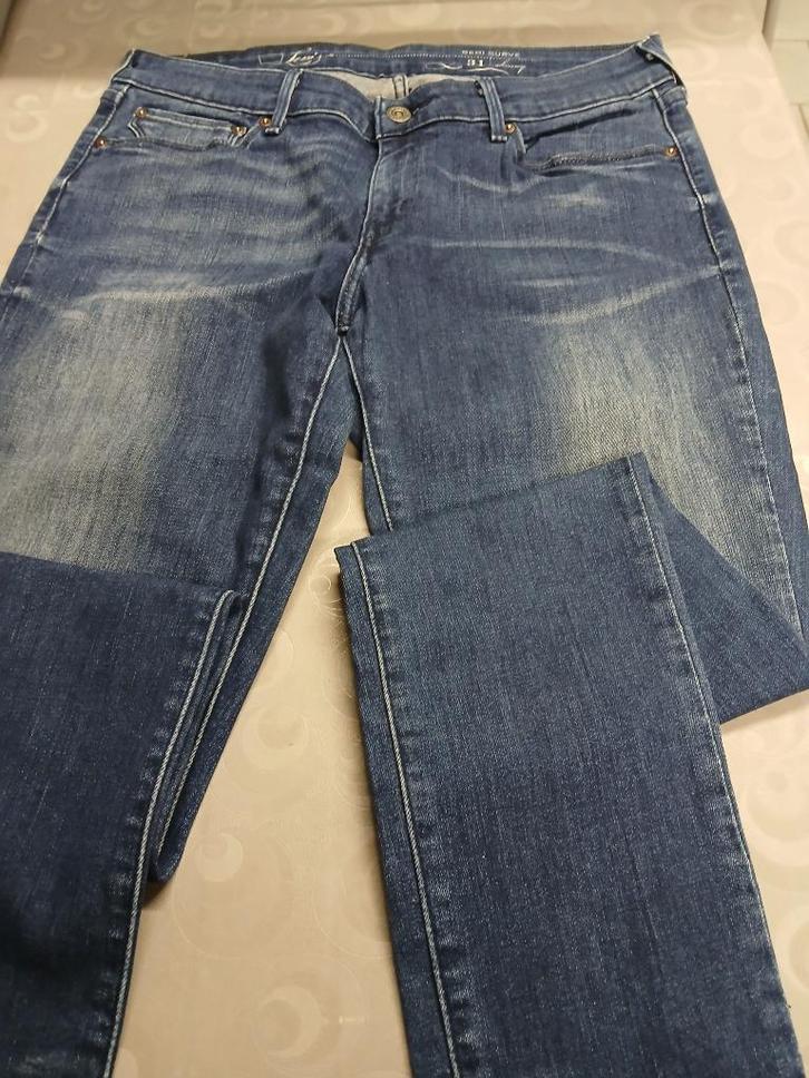 3 JEANSBROEKEN - maat 31 / 32, Kleding | Dames, Broeken en Pantalons, Zo goed als nieuw, Maat 38/40 (M), Overige kleuren, Lang