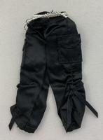 Bratz Girls Nite Out Jade Doll 2004 Pantalon noir Pantalon s, Utilisé, Enlèvement ou Envoi