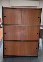 Vintage kast met schuifdeuren, Huis en Inrichting, Ophalen, 100 tot 150 cm, Vintage, 25 tot 50 cm