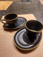 Stijlvolle set van 2 koffiekopjes
en schotels. Koopje!, Enlèvement, Neuf, Céramique, Tasse(s) et/ou soucoupe(s)