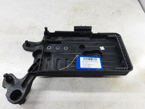 ACCUHOUDER Audi S3 Sportback (8VA / 8VF) (01-2012/10-2020), Auto-onderdelen, Overige Auto-onderdelen, Audi, Gebruikt