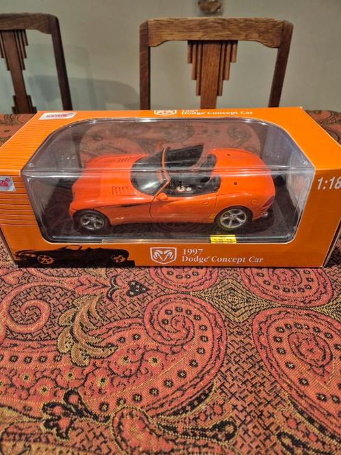 Dodge Concept Car, Hobby en Vrije tijd, Modelauto's | 1:18, Zo goed als nieuw, Auto, Overige merken, Ophalen of Verzenden