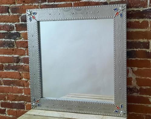 Miroir cadre métallique décoré, Maison & Meubles, Accessoires pour la Maison | Miroirs, Neuf, 50 à 75 cm, Moins de 100 cm, Carré