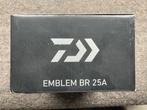 Karpermolens Daiwa Emblem, Watersport en Boten, Hengelsport | Karpervissen, Ophalen, Zo goed als nieuw, Molen