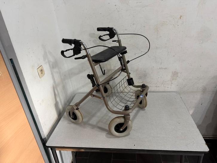 ‍️ Vermeiren rollator met wielen, Diversen, Verpleegmiddelen, Ophalen of Verzenden