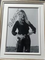 Brigitte Bardot met originele handtekening, Verzamelen, Ophalen of Verzenden, Zo goed als nieuw, Foto of Kaart, Gesigneerd