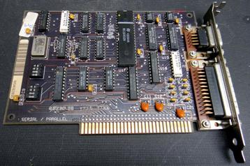 IBM XT  SERIAL PARALLEL beschikbaar voor biedingen