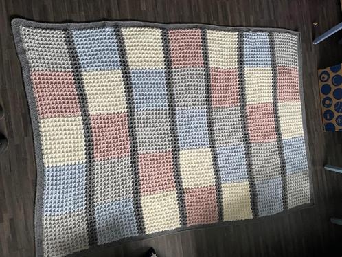 Plaid handmade, Huis en Inrichting, Woonaccessoires | Plaids en Woondekens, Nieuw, Ophalen of Verzenden