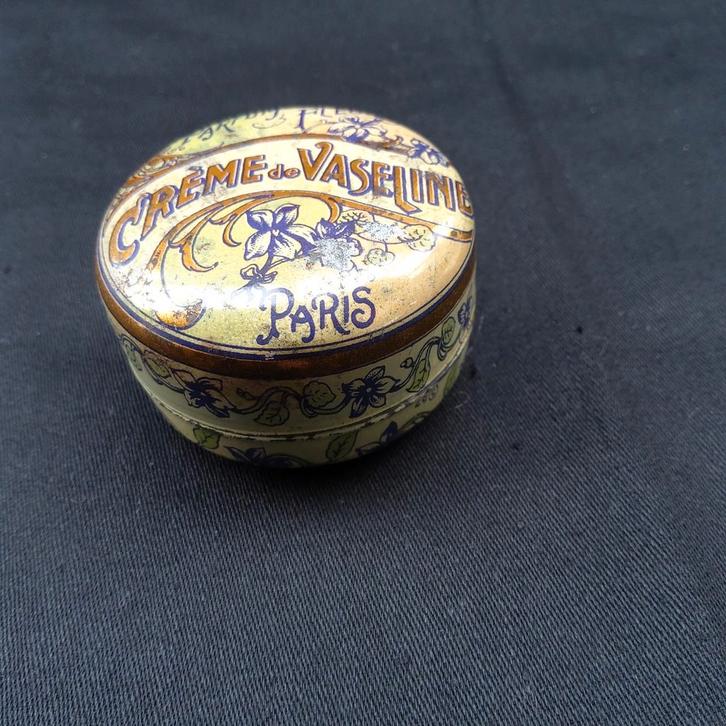 Antiek blikje: "Crème de Vaseline." "Parfum des fleurs", Verzamelen, Blikken, Gebruikt, Ophalen of Verzenden