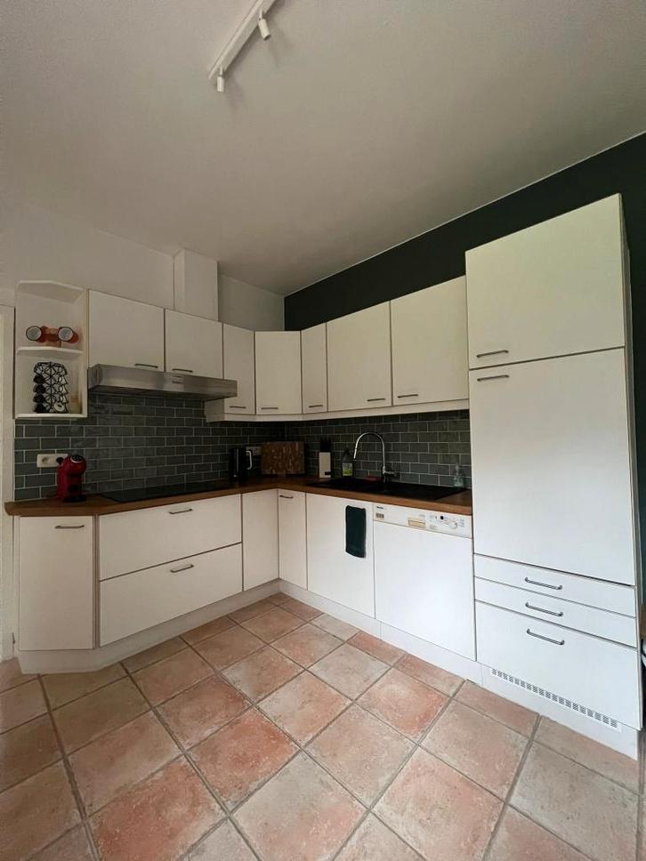 Ingerichte tweedehands keuken, Huis en Inrichting, Keuken | Complete keukens, Gebruikt, Hoekkeuken, Wit, Hout, Ophalen